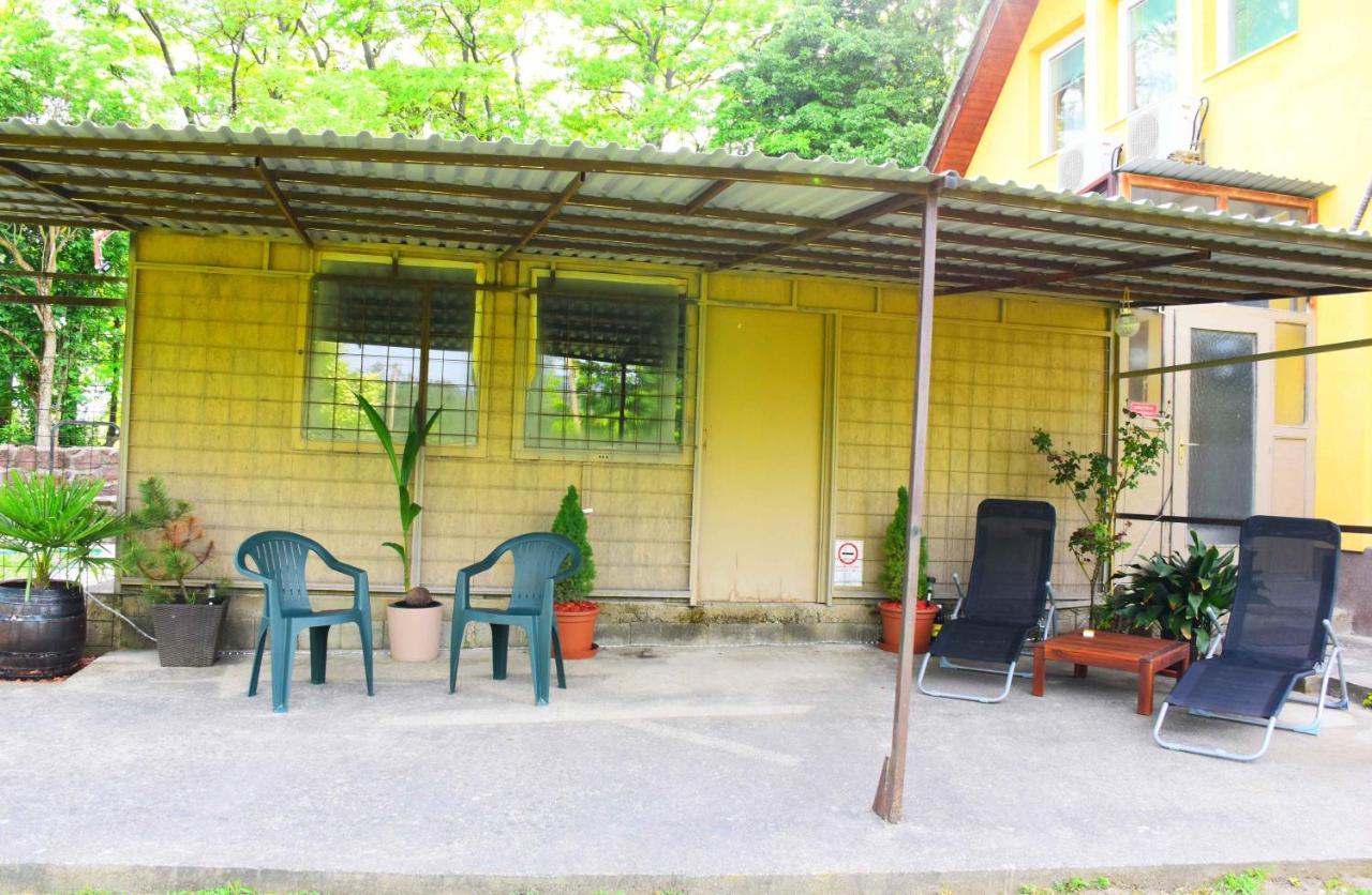 Pilikan Apartments - Park, Agroturism, Vineyard & Farm Черсегтомай Экстерьер фото