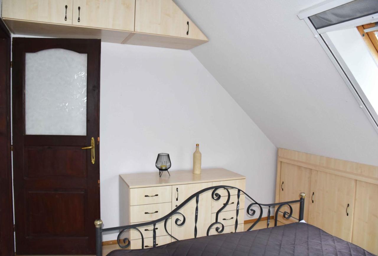 Pilikan Apartments - Park, Agroturism, Vineyard & Farm Черсегтомай Экстерьер фото