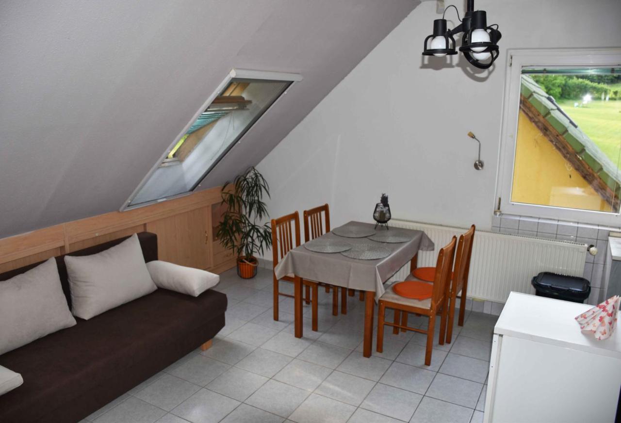 Pilikan Apartments - Park, Agroturism, Vineyard & Farm Черсегтомай Экстерьер фото